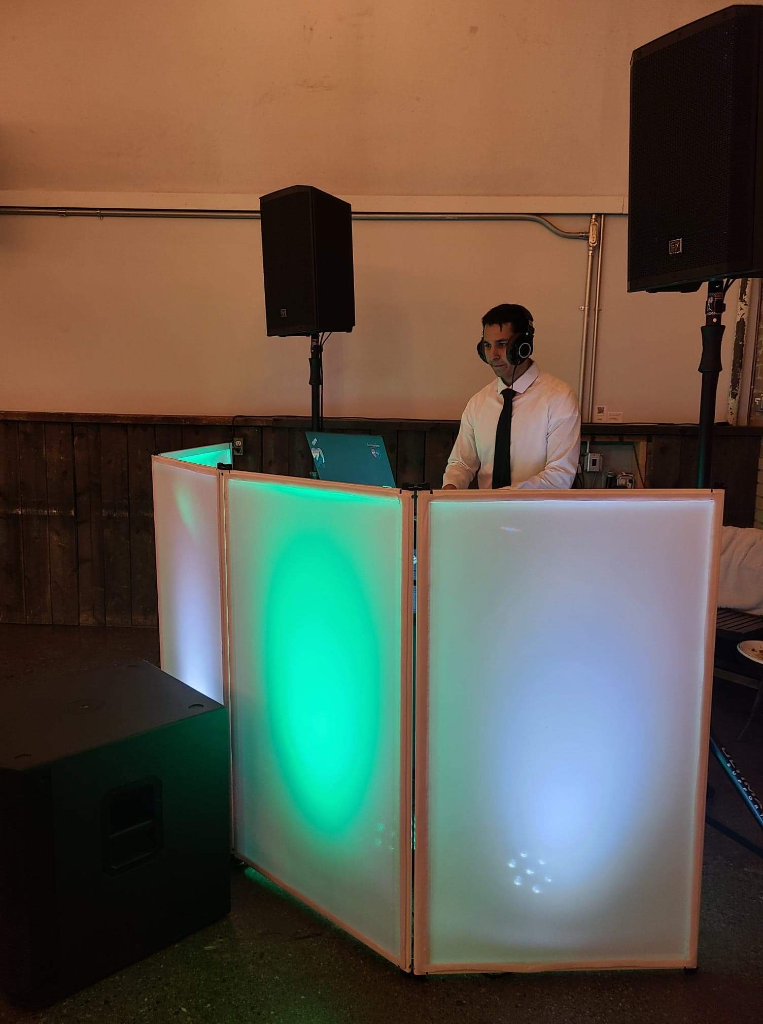 Utah wedding reception photo featuring DJ Blator entertainment
